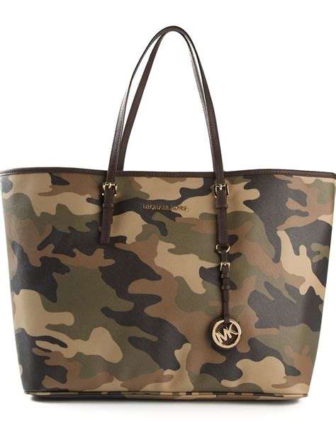 satchel michael kors camo bag|michael kors manhattan silver bag.